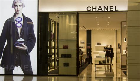 how much can an assistant buyer make at chanel|how much does chanel pay.